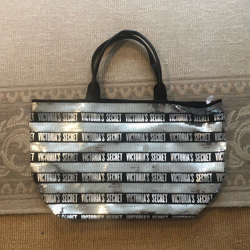 Victoria secret duffel bag